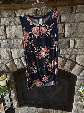 Sleeveless Black Floral Twist-Hem Top with Pink Rose Print